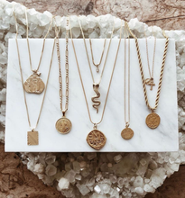 Load image into Gallery viewer, The Corda Necklace